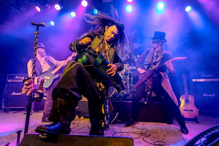 Captain Kelphair & The Salty Seamen