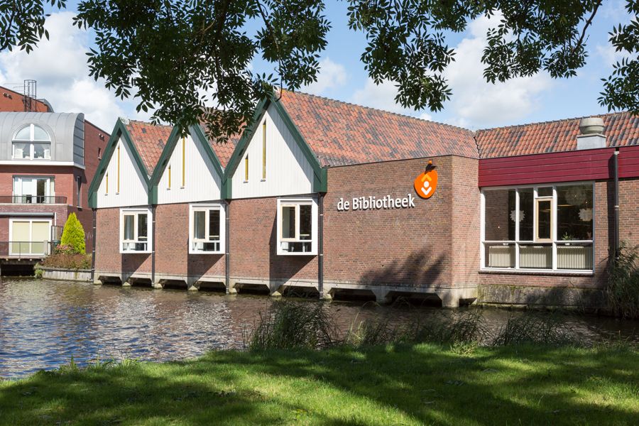 De bibliotheek in Volendam