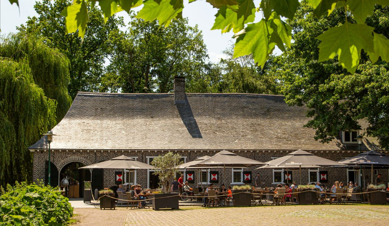 Restaurant Het Dinghuis mit Terrasse