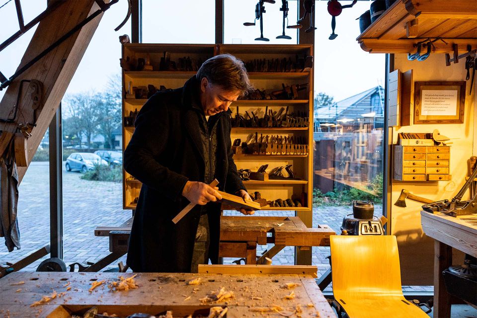 Kijkje in de werkplaats van museum Houtstad IJlst
