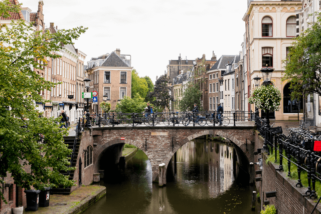 Oudegracht in Utrecht centrum