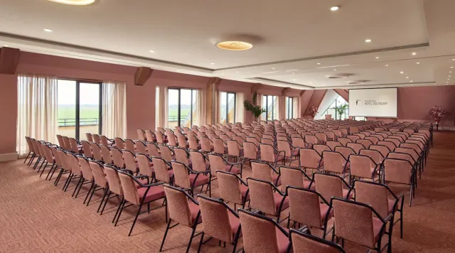 Theater voorstelling bij Van der Valk Hotel Volendam