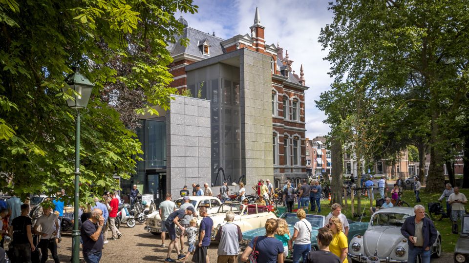 Oldtimers bij Museum Jan Cunen