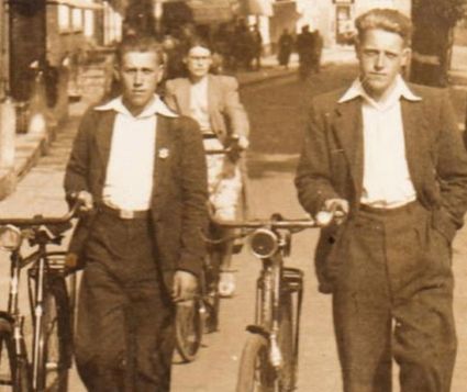 Heine en Sijtze Koonstra rond 1941