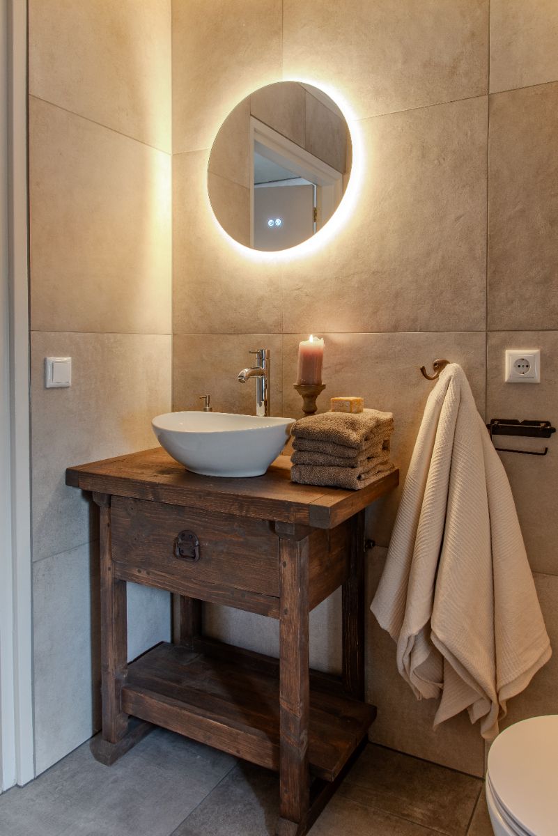 Badkamer in huisje Hunebed