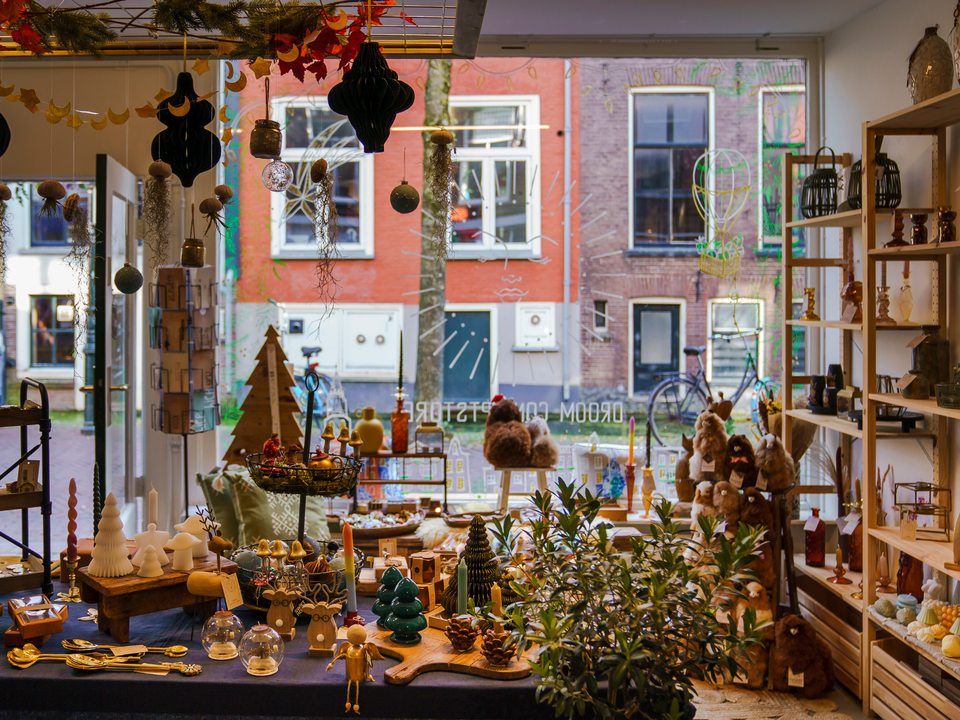 Binnen bij conceptstore DROOM in Delft