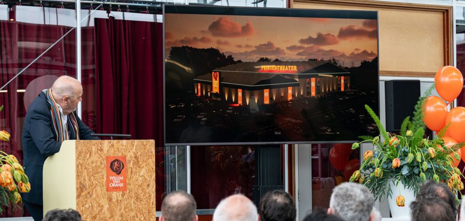 Presentatie over het nieuwe prinsentheater in Delft