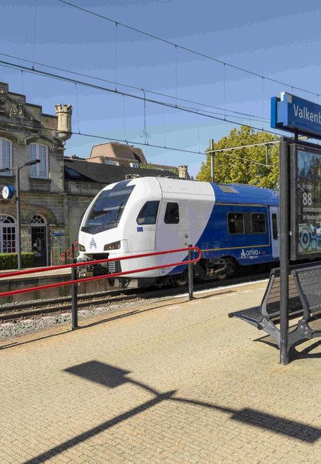 Valkenburg station drielandentrein Arriva