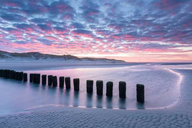 Paaltjes op het strand