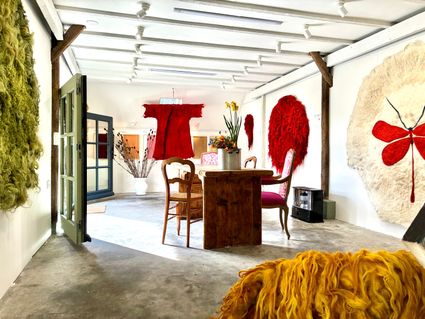 U bent welkom Galerie Momoko.natuurkleurmaker, op afspraak via info@momoko.nl