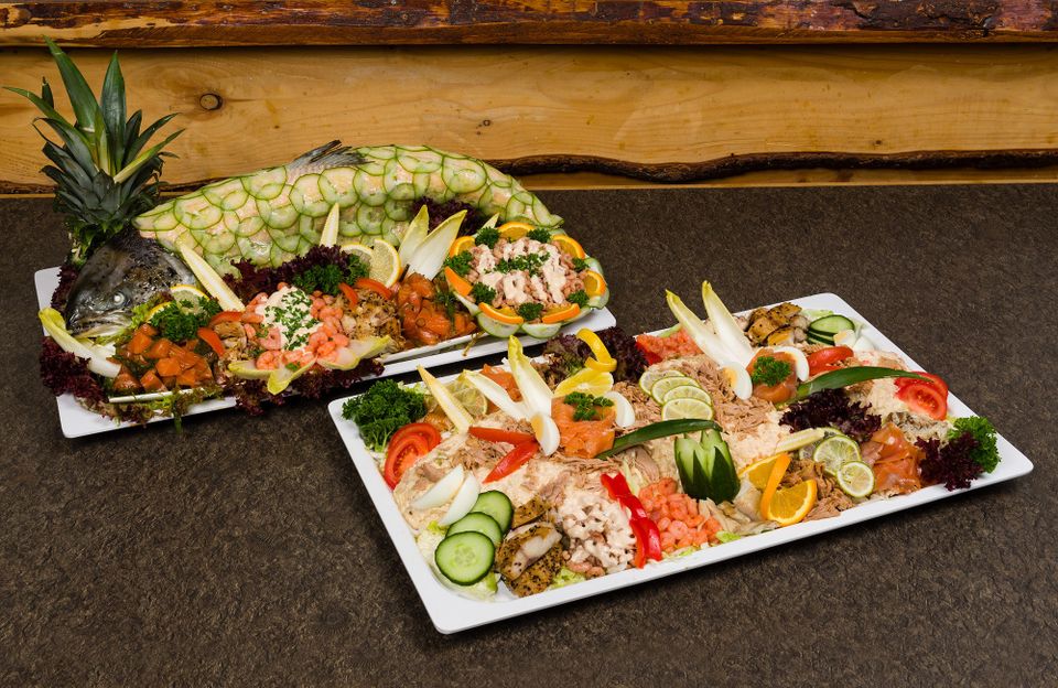 Buffet in een van de zalen van De Postwagen.
