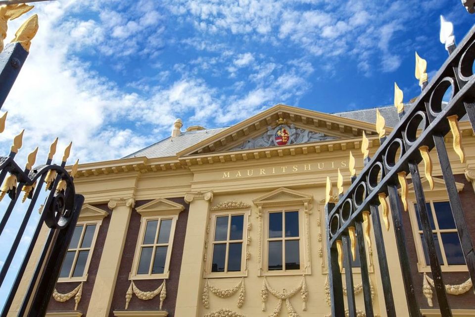 Voorzijde van het Mauritshuis in Den Haag