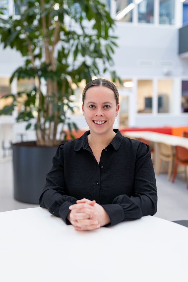 Een foto van een medewerker bij Laag Holland