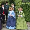 Vrijwilligers van Verhildersum in kostuum