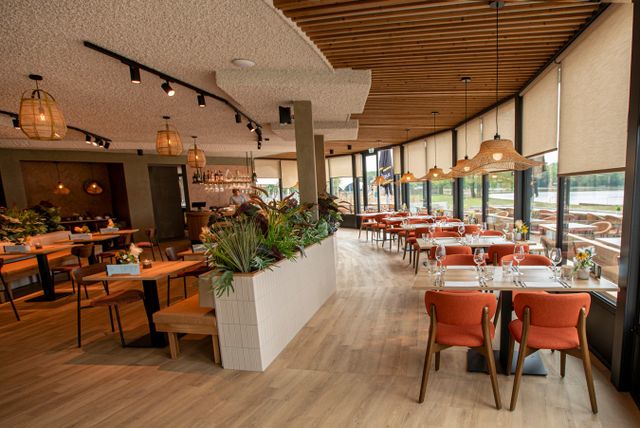 Interieur-restaurant-Strand-Tien