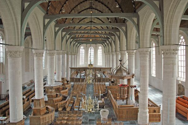 De binnenkant van de Grote Kerk in Monnickendam
