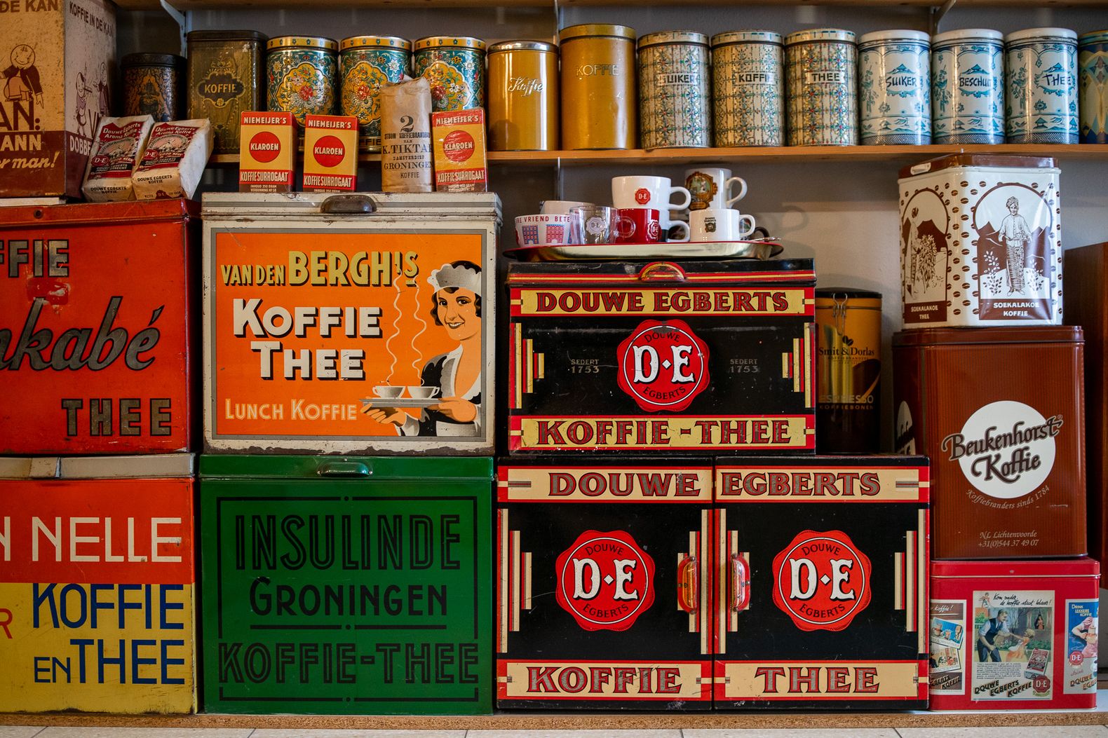 Douwe Egberts Blikken | Blik Trommel en Oudheden Museum Niezijl