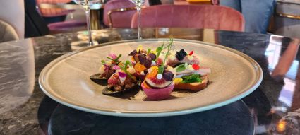 hapjes in restaurant de Waegh in Dokkum