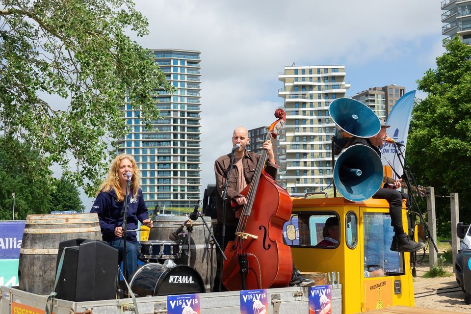 Open Strand Feestje Almeerderstrand