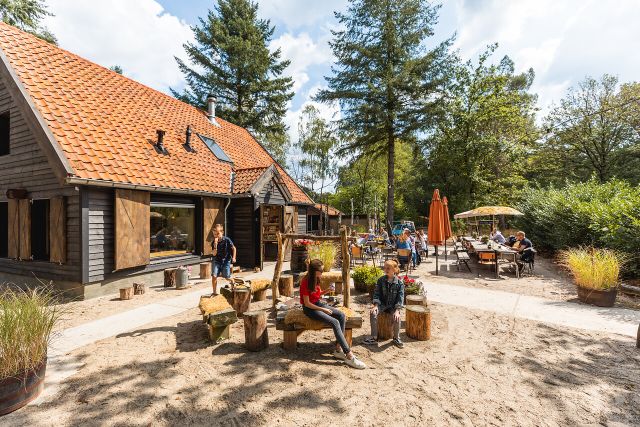 Restaurant bij Charme Camping Hartje Groen in De Maashorst