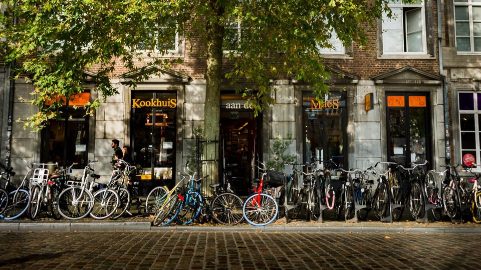 kookhuis aan de maes kookwinkel oldenhof voorgevel markt