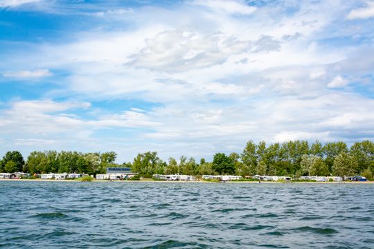 Camping vanaf water Randmeer Veluwemeer Dronten