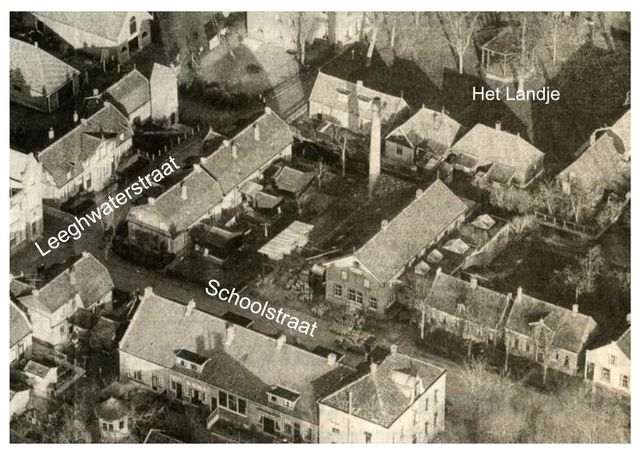Een zwart-wit foto van de Beemster Schoolstraat
