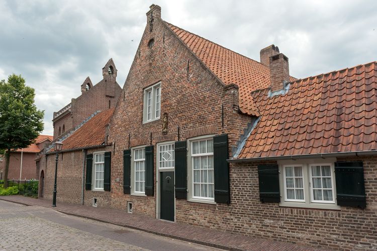 voorgevel Karmelietessenklooster Blijendaal
