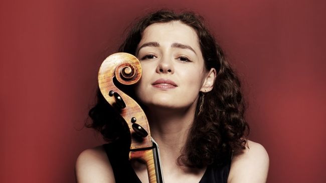 Anastasia Kobekina & Kammerorchester Basel