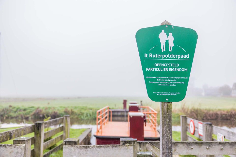 Opstapplaats van het pontje naar It Ruterpolderpaad