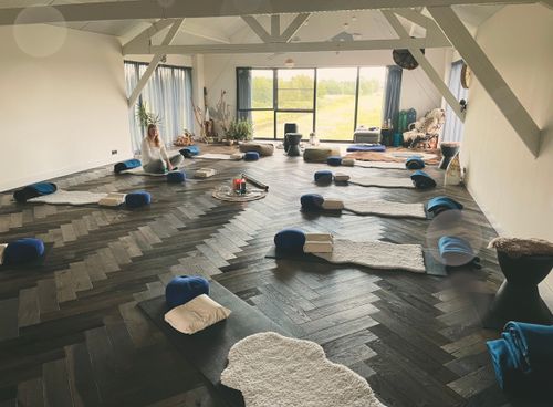 Yogamatjes op zolder