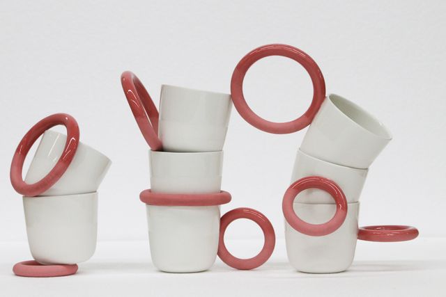 Witte kopjes met rode oren