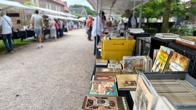 Internationale Lenteboekenmarkt bij de Koppelkerk