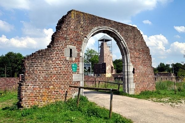 De oude poort van Kasteel Huys ter Horst