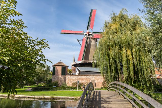 Korenmolen De Windotter in IJsselstein, een werkende molen waar traditioneel graan wordt gemalen, onderdeel van Hollandse Ambachten Utrecht Region.