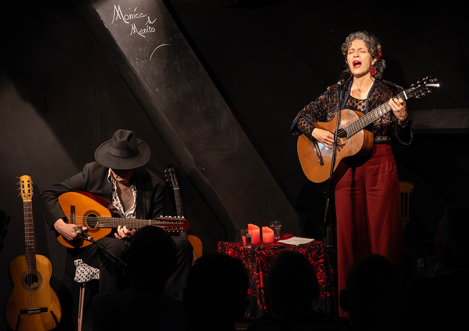 Afbeelding met duo Monica & Manito