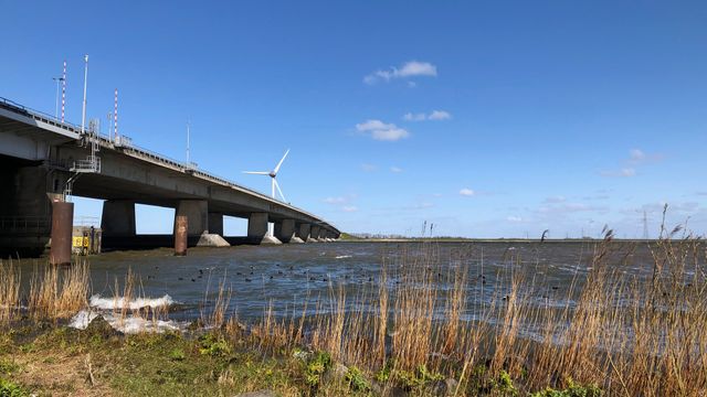 Swifterbant ligt dichtbij het Ketelmeer en is goed bereikbaar via de A6 over de Ketelbrug.