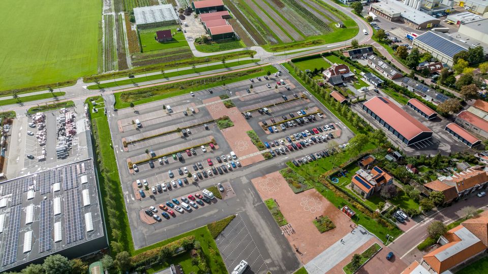 Op-Schouwen-Duiveland-parkeren-in-Zierikzee