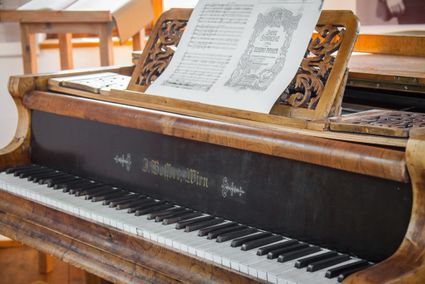 oude piano