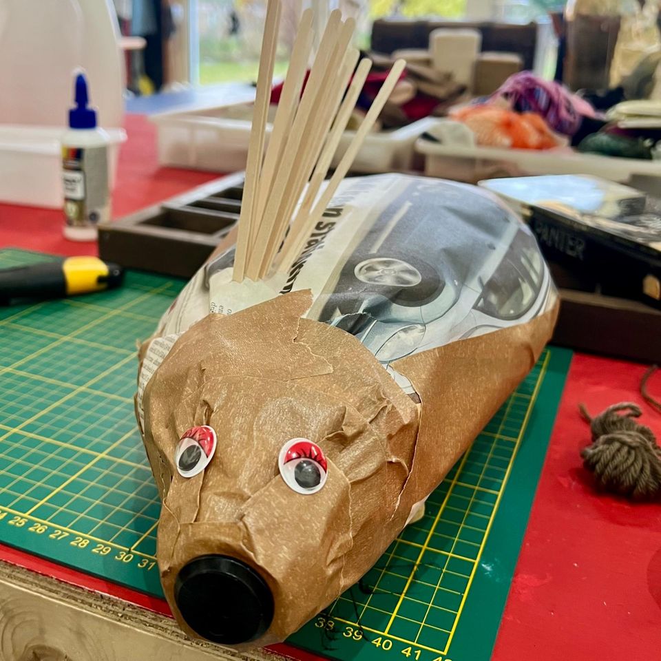 Egel van een plastic fles