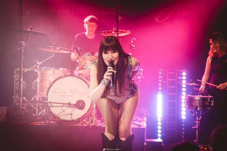 Taylor Swift Tribute Band - Leve Story
