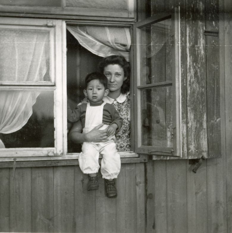Indische Nederlanders in Leeuwarden - Spruitjes met Sambal