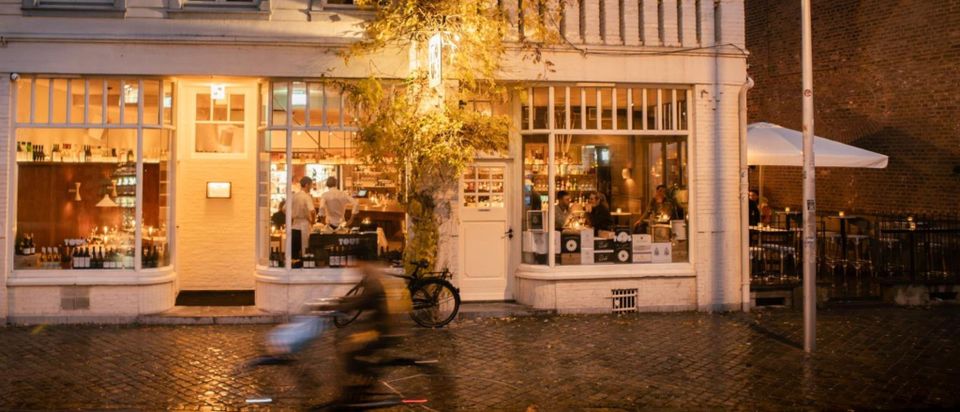 Buitenkant restaurant Tous Maastricht