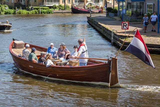 Rondvaart Allure opening watersportseizoen Sneek 2025