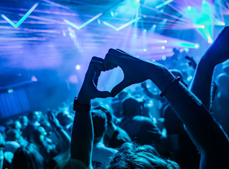Feest in concertzaal van de Nobel