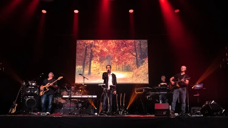 Marillion Tribute Dry Land