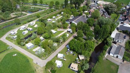 Luftaufnahme des Campingplatzes Hoeve Rustdam
