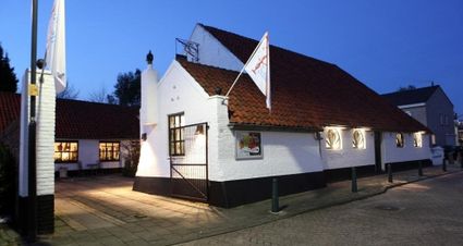 Gebouw in avondlicht