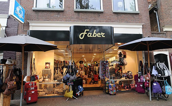 Faber Lederwaren winkel in Harlingen