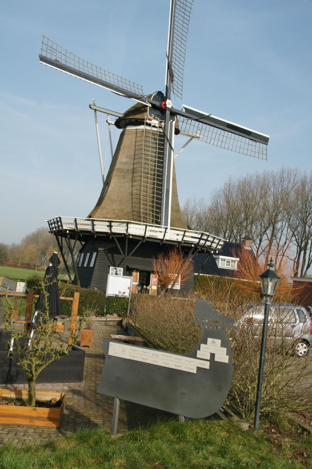 Elfstedenmonument Vrouwenparochie